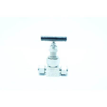 SWAGELOK Manual Tube Stainless 6000Psi 12In Needle Valve SS-6NBS8-G